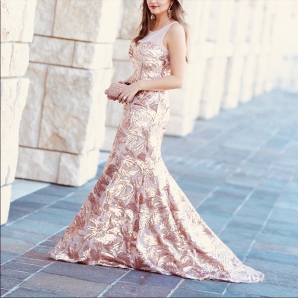 Adrianna Papell drama mermaid ROSE GOLD sequins gown - Picture 2 of 7